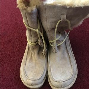 NWOB Earth Suede Mid Calf Lace Boots